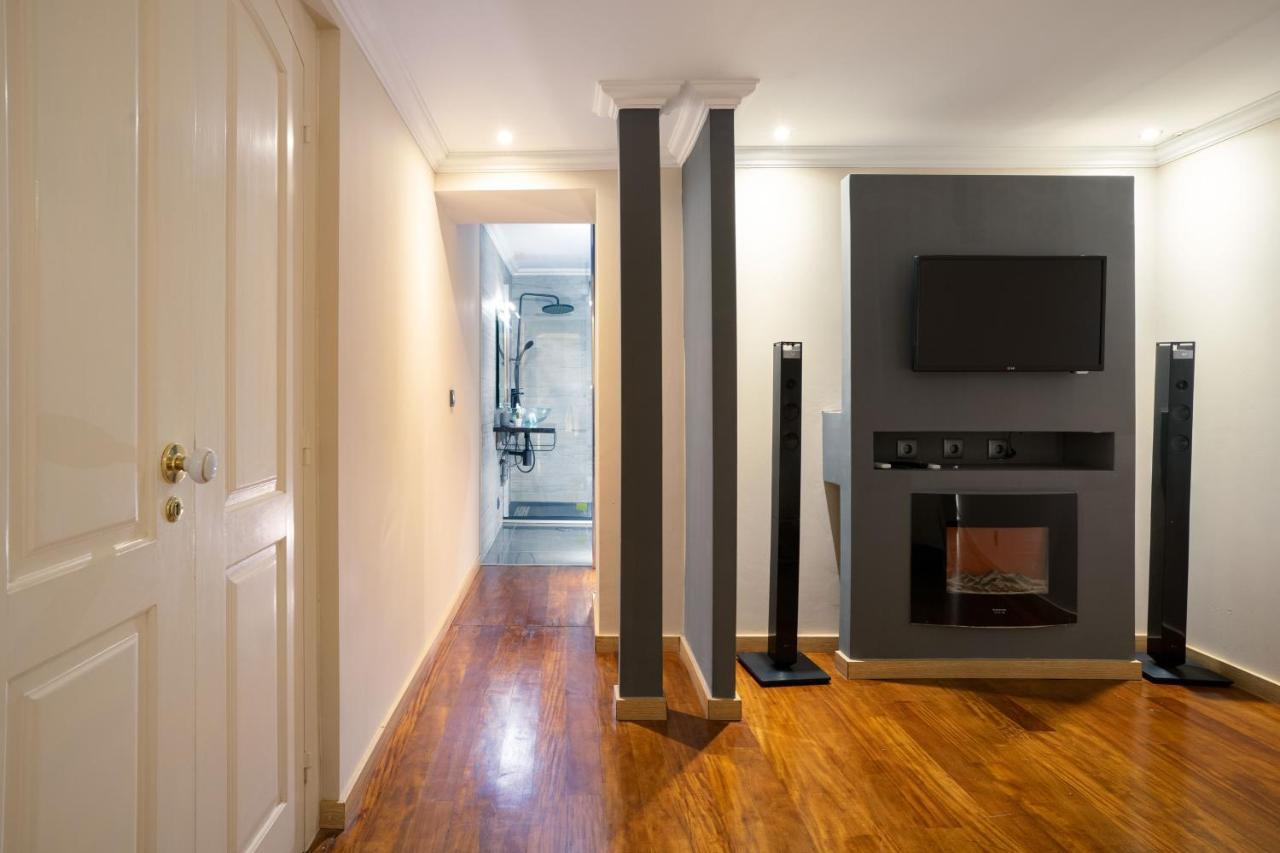 Charming Apt In Historic House Coimbra Exterior photo